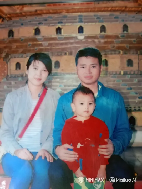 Family Enjoying Kung Fu in Traditional Chinese Setting – AI Generated Video | Hailuo AI
