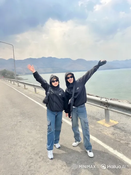 Kungfu Performers Showcase Agility by Scenic Lake – AI Generated Video | Hailuo AI
