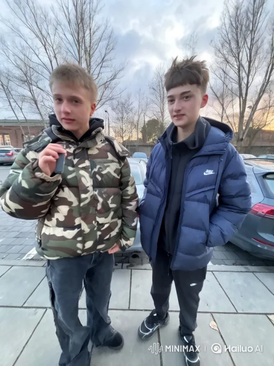Young Men Kiss, Flee, and Are Pursued in Urban Chase – AI Generated Video | Hailuo AI