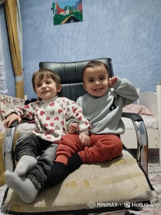 Children's Joyful Dance in Cozy Room – AI Generated Video | Hailuo AI