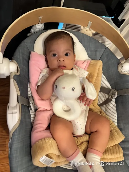 Baby's Joyful Dance in Cozy Home Setting – AI Generated Video | Hailuo AI