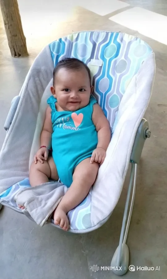 Adorable Baby in Cozy Chair with Aesthetic Style – AI Generated Video | Hailuo AI