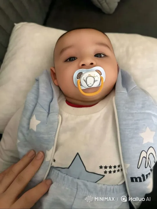 Baby's Playful Kungfu Dance with Soft Aesthetic – AI Generated Video | Hailuo AI