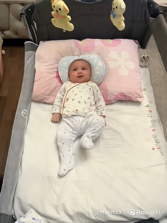 Baby's Joyful Dance in Crib with Kung Fu Flair – AI Generated Video | Hailuo AI