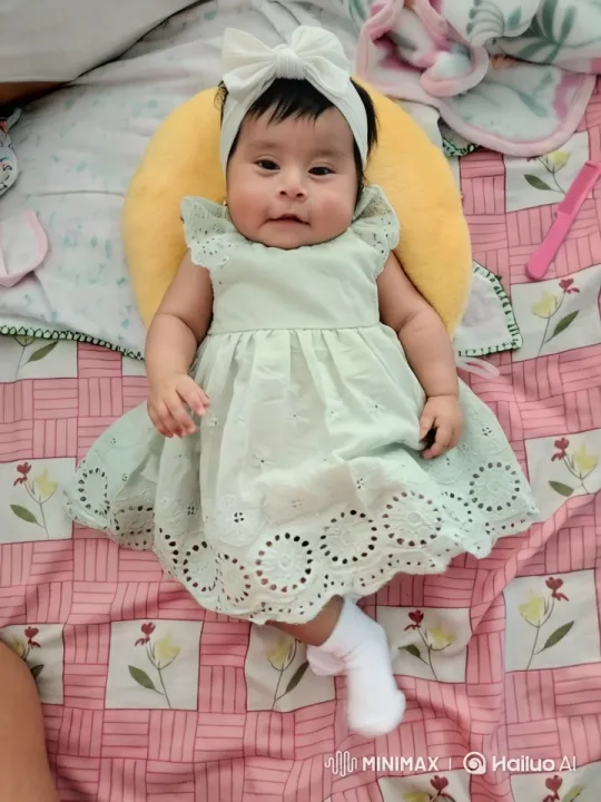 Baby's Joyful Dance in Delicate Lace Dress – AI Generated Video | Hailuo AI