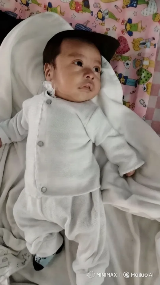 Baby's Playful Awakening and Kung Fu Dance – AI Generated Video | Hailuo AI