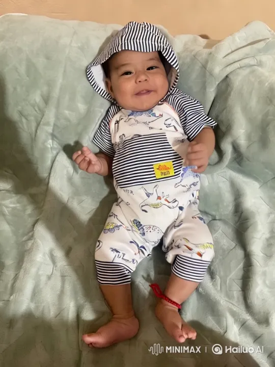 Baby Dressed in Stripes and Dinosaur Print Dances Kung Fu – AI Generated Video | Hailuo AI