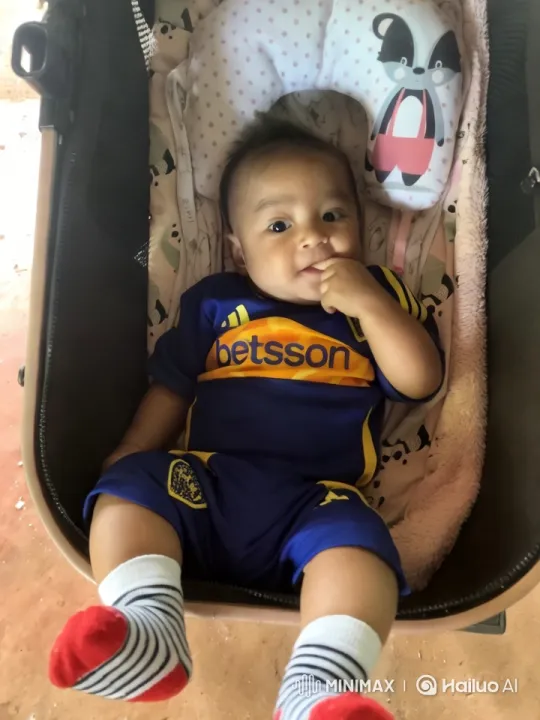 Baby Kung Fu in Cozy Stroller Setting – AI Generated Video | Hailuo AI