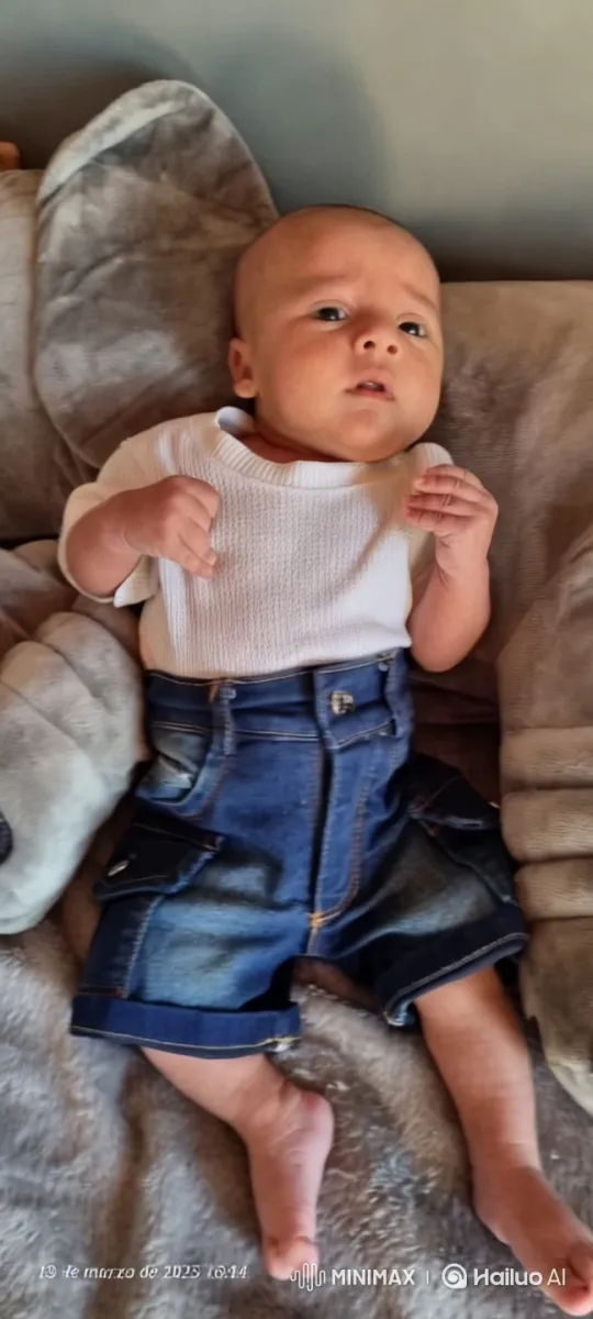 Baby Mimics Kung Fu and Dances Playfully – AI Generated Video | Hailuo AI