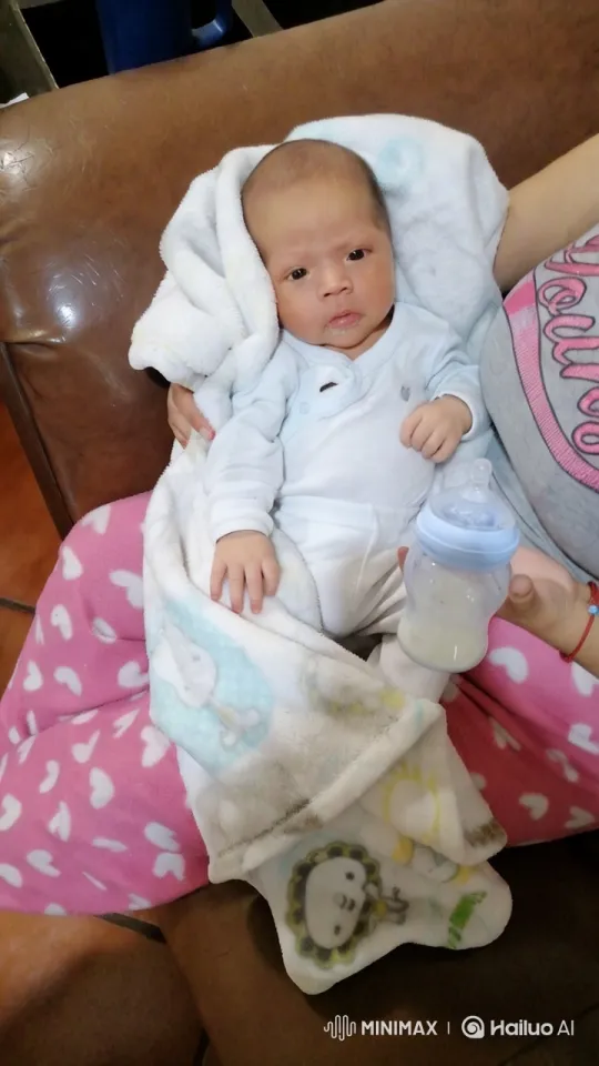 Baby's Joyful Dance Captured on Camera – AI Generated Video | Hailuo AI