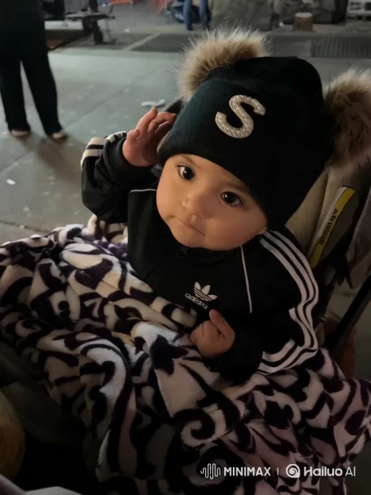 Child in Adidas Tracksuit Enthusiastically Dances Reggaeton – AI Generated Video | Hailuo AI