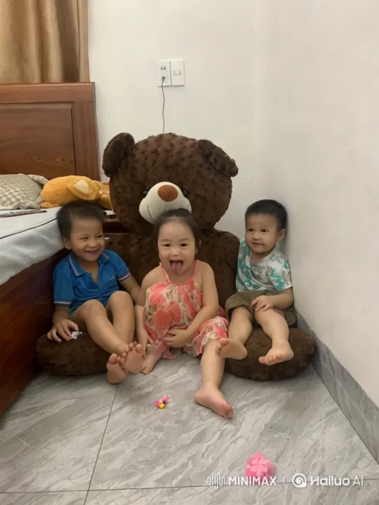 Children's Playful Fight in Cozy Bedroom Setting – AI Generated Video | Hailuo AI