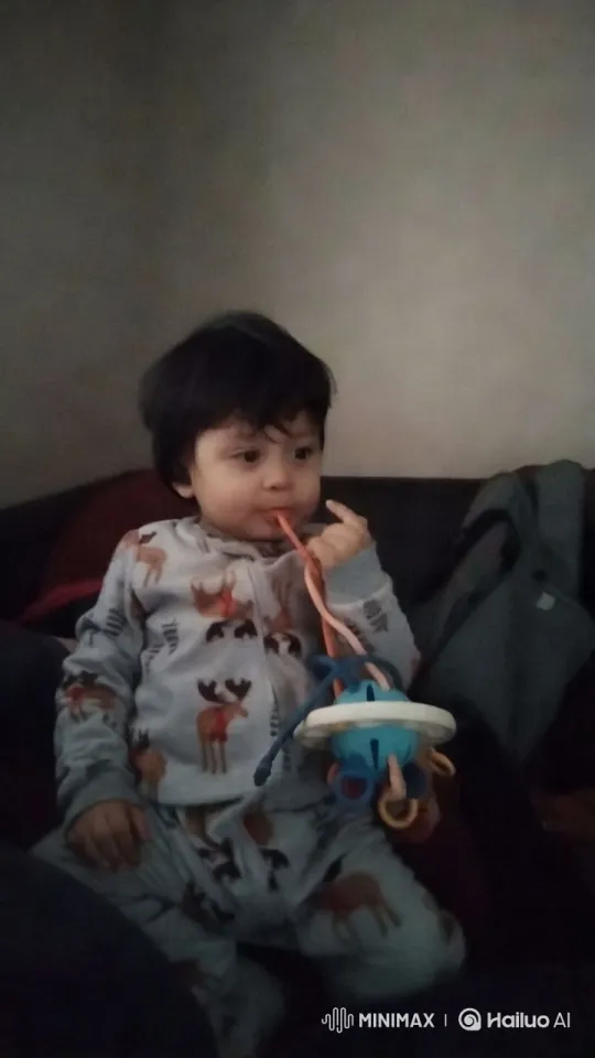 Baby's Joyful Dance in Pajamas on Couch – AI Generated Video | Hailuo AI