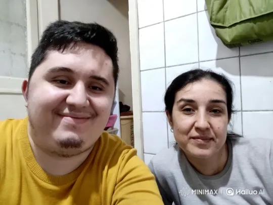 Warm Embrace in Cozy Indoor Setting – AI Generated Video | Hailuo AI