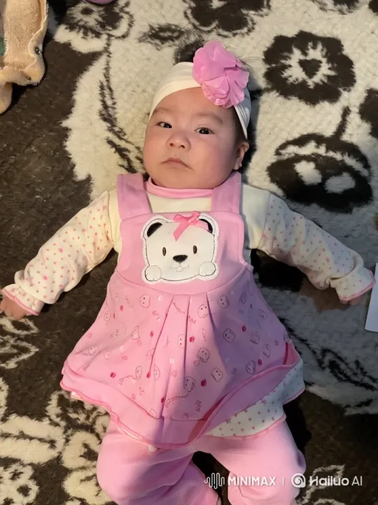 Baby Dances Playfully in Adorable Bear Outfit – AI Generated Video | Hailuo AI