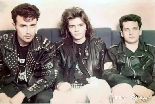 High Aesthetic Portrait of Individuals in Leather Jackets – AI Generated Video | Hailuo AI