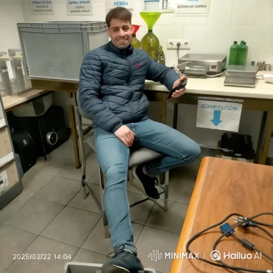 Synchronized Guitarists Create Harmony in Lab Setting – AI Generated Video | Hailuo AI