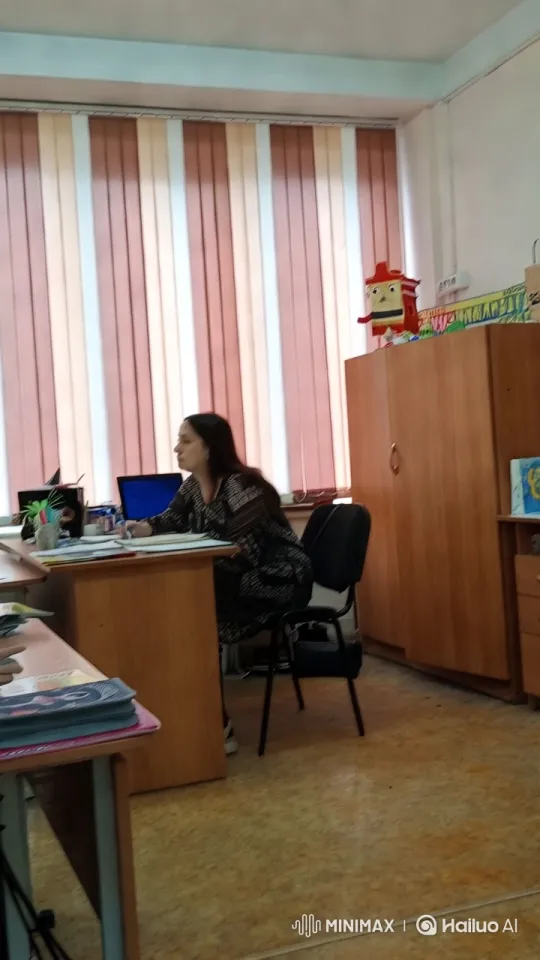 Woman's Energetic Dance Performance in Office Setting – AI Generated Video | Hailuo AI