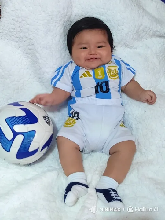 Baby Dancing with Soccer Ball in Argentina Jersey – AI Generated Video | Hailuo AI