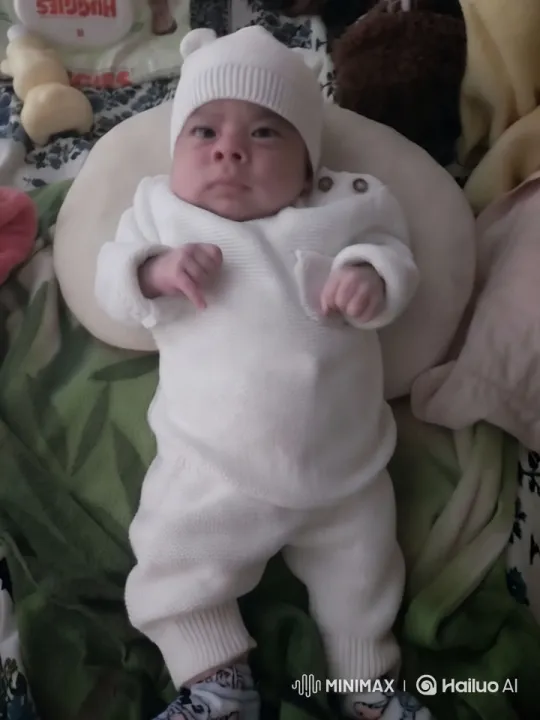Baby's Playful Dance and Kung Fu Moves – AI Generated Video | Hailuo AI
