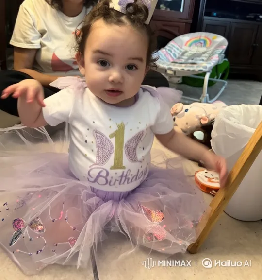 Animated Child Plays with Joy in Live2D Setting – AI Generated Video | Hailuo AI