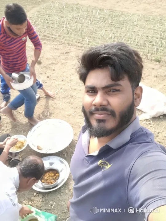 Group Planting Onions with Aesthetic and Teamwork Focus – AI Generated Video | Hailuo AI