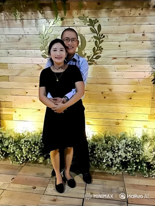 Intimate Couple Embrace in Rustic, Warm Setting – AI Generated Video | Hailuo AI