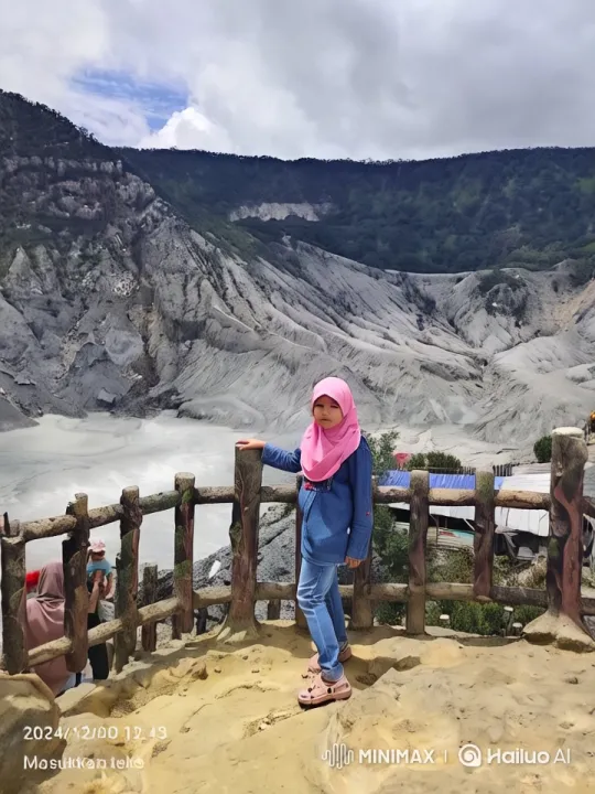 Young Girl on Mountain with Serene Landscape – AI Generated Video | Hailuo AI
