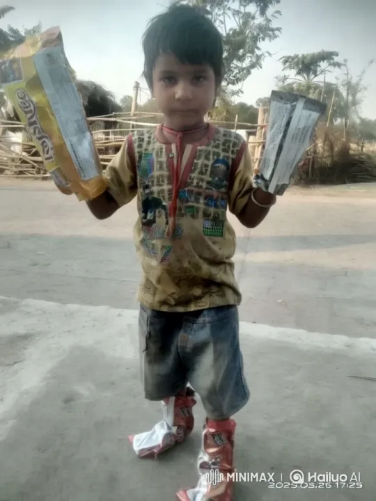Child Dances Creatively in Snack Packet 'Shoes' – AI Generated Video | Hailuo AI