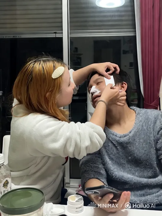 Intimate Skincare Moment in Golden Hour Light – AI Generated Video | Hailuo AI