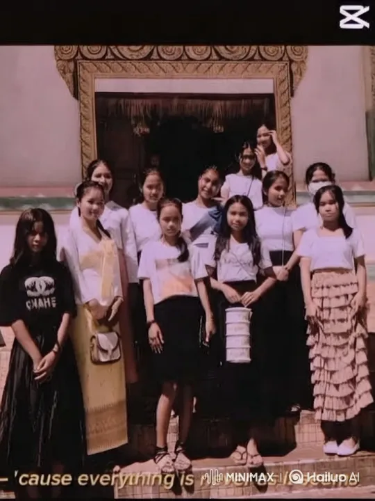 Cultural Gathering in Front of Ornate Doorway – AI Generated Video | Hailuo AI