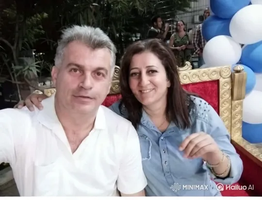 Couple Celebrates in Elegant Outdoor Setting – AI Generated Video | Hailuo AI