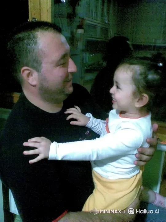 Father and Daughter's Intimate Moment Captured – AI Generated Video | Hailuo AI