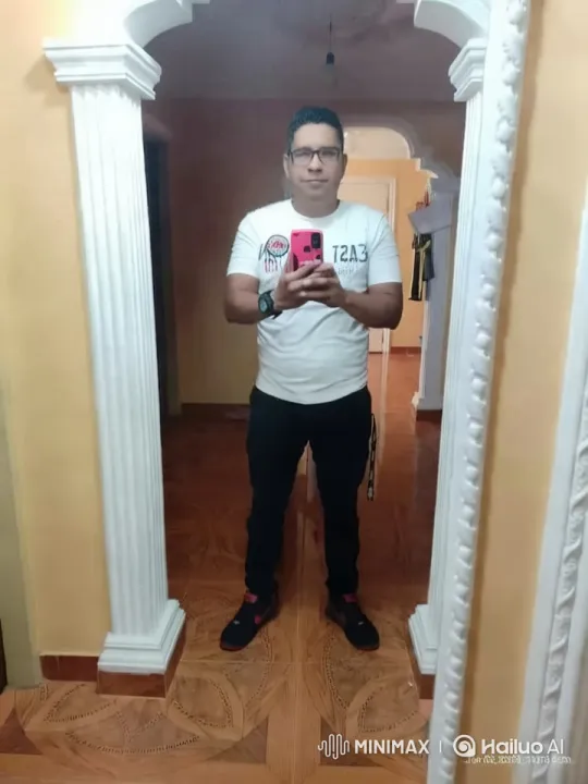 Man Mimics Rocky, Energetic Dance Performance – AI Generated Video | Hailuo AI