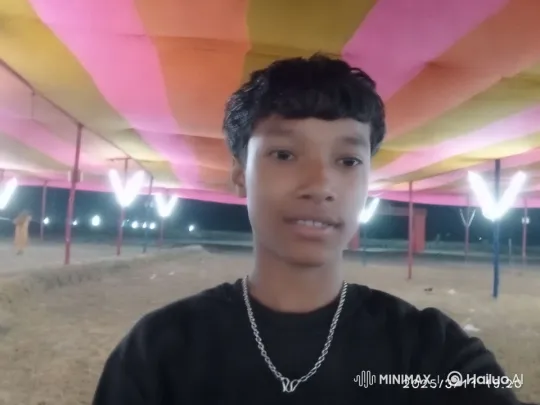 Romantic Embrace under the Vibrant Canopy – AI Generated Video | Hailuo AI
