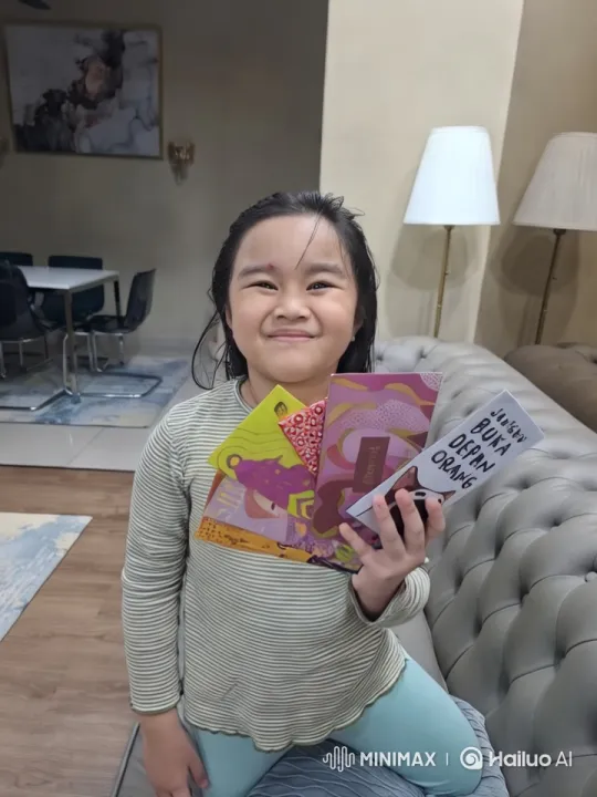 Girl with Envelopes Meets Tiger in Modern Living Room – AI Generated Video | Hailuo AI