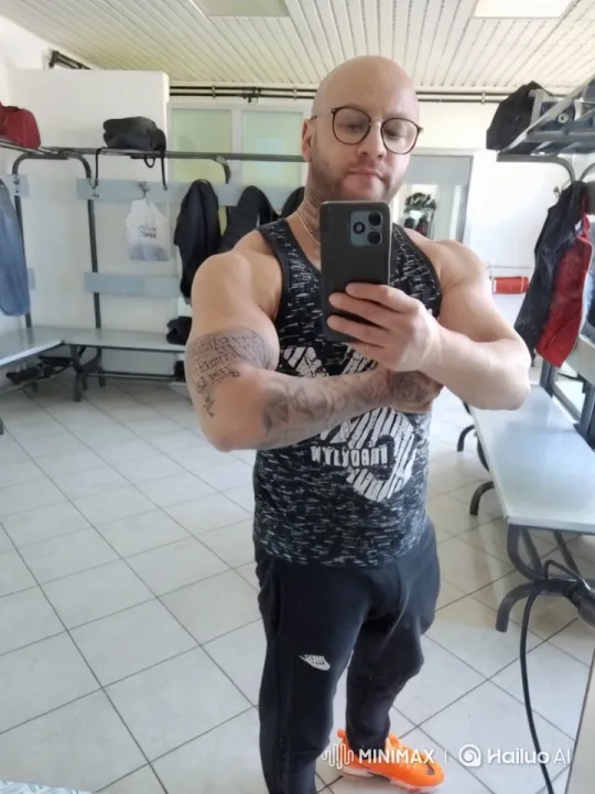 Fitness Fanatics Engage in Firefight at Gym – AI Generated Video | Hailuo AI