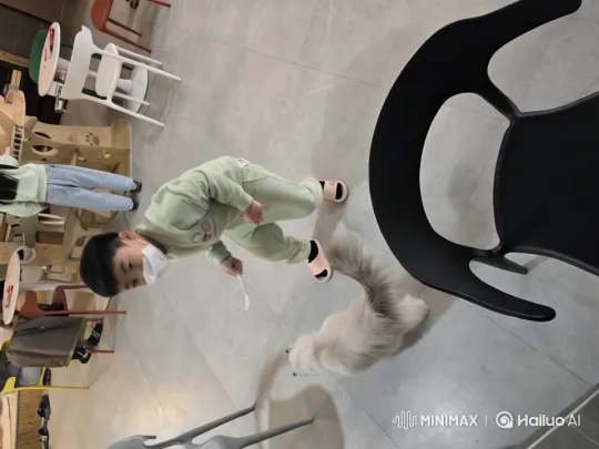 Child and Cat Interaction with Surreal Size Shift – AI Generated Video | Hailuo AI