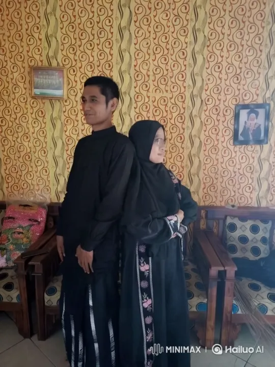 Traditional Attire and Dynamic Movement in Aesthetic Setting – AI Generated Video | Hailuo AI
