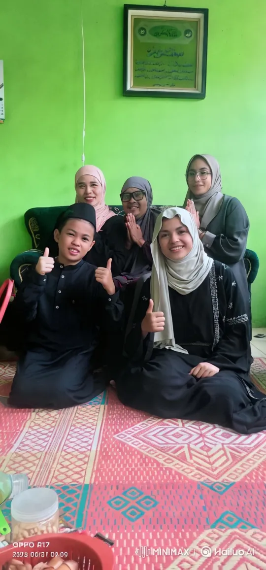 Traditional Attire and Decor in Bright Green Room – AI Generated Video | Hailuo AI