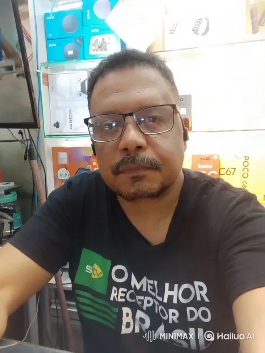 Organized Tech Display in Professional Setting – AI Generated Video | Hailuo AI