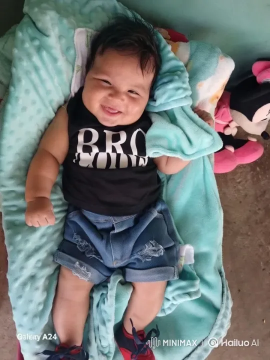 Baby's Joyful Dance and Kung Fu Moves – AI Generated Video | Hailuo AI