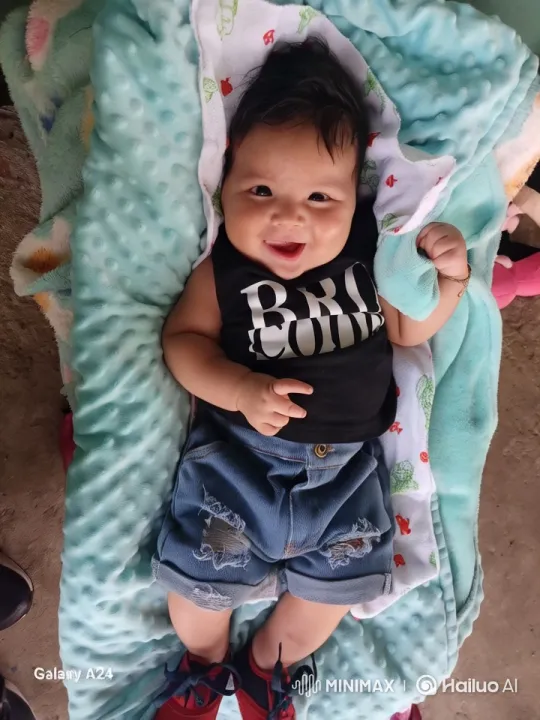 Baby's Playful Dance and Kung Fu Moves – AI Generated Video | Hailuo AI
