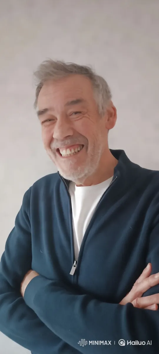 Minimalist Portrait of Older Man in Navy Blue Jacket – AI Generated Video | Hailuo AI