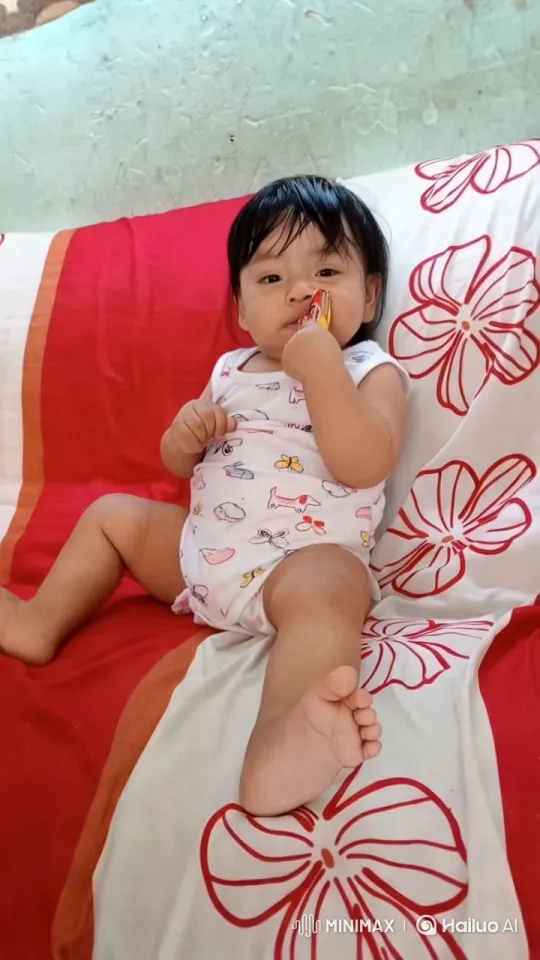 Baby's Playful Dance and Kung Fu Antics – AI Generated Video | Hailuo AI
