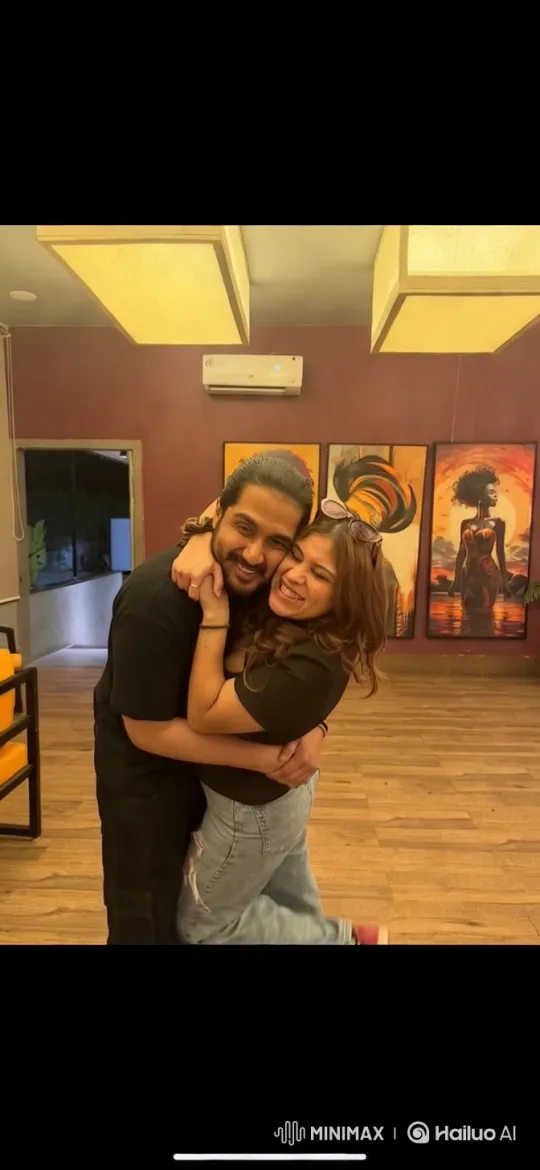Intimate Couple's Romantic Embrace in Artistic Setting – AI Generated Video | Hailuo AI