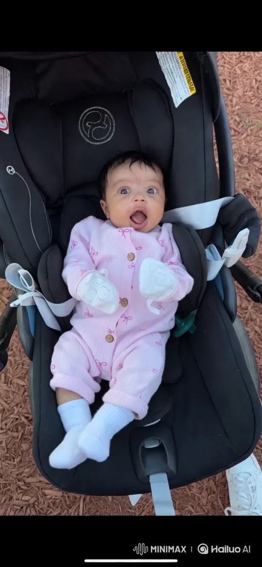 Baby Swiftly Jumps, Runs, and Poses for Fight – AI Generated Video | Hailuo AI