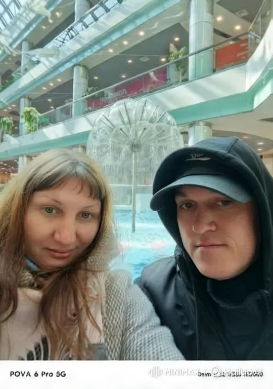 Couple Kisses Under Northern Lights Near Lamborghini – AI Generated Video | Hailuo AI