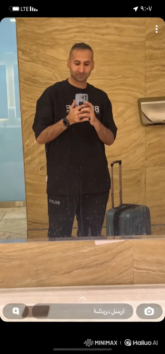 Modern Restroom Selfie with Sleek Design – AI Generated Video | Hailuo AI