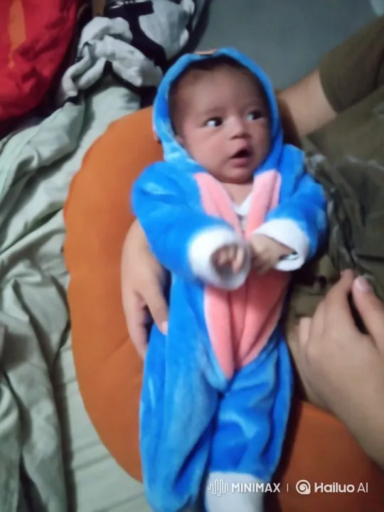 Baby Dancing Joyfully to 'Bailalo Rocky' – AI Generated Video | Hailuo AI